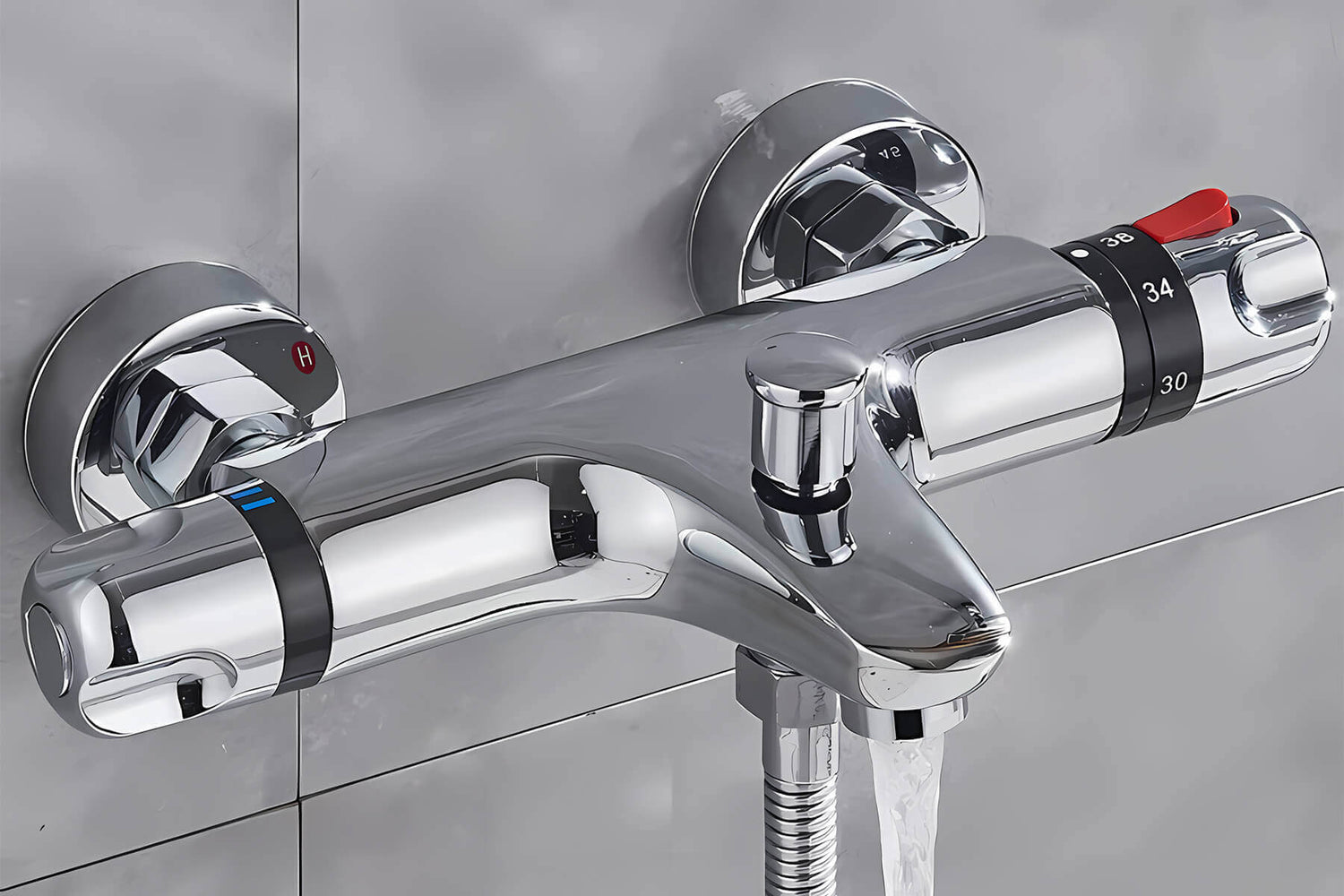 Bathtub faucet with thermostatic control